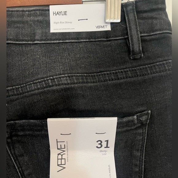 Black Vervet distressed Skinny Jeans - Picture 3 of 3